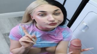 Teen Skylar s sucks like a pro