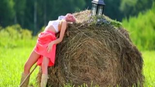 Ella picnic in the meadow