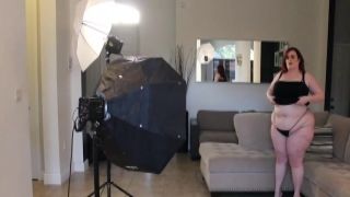 Asstyn Martyn in Big Butt Delivery BTS